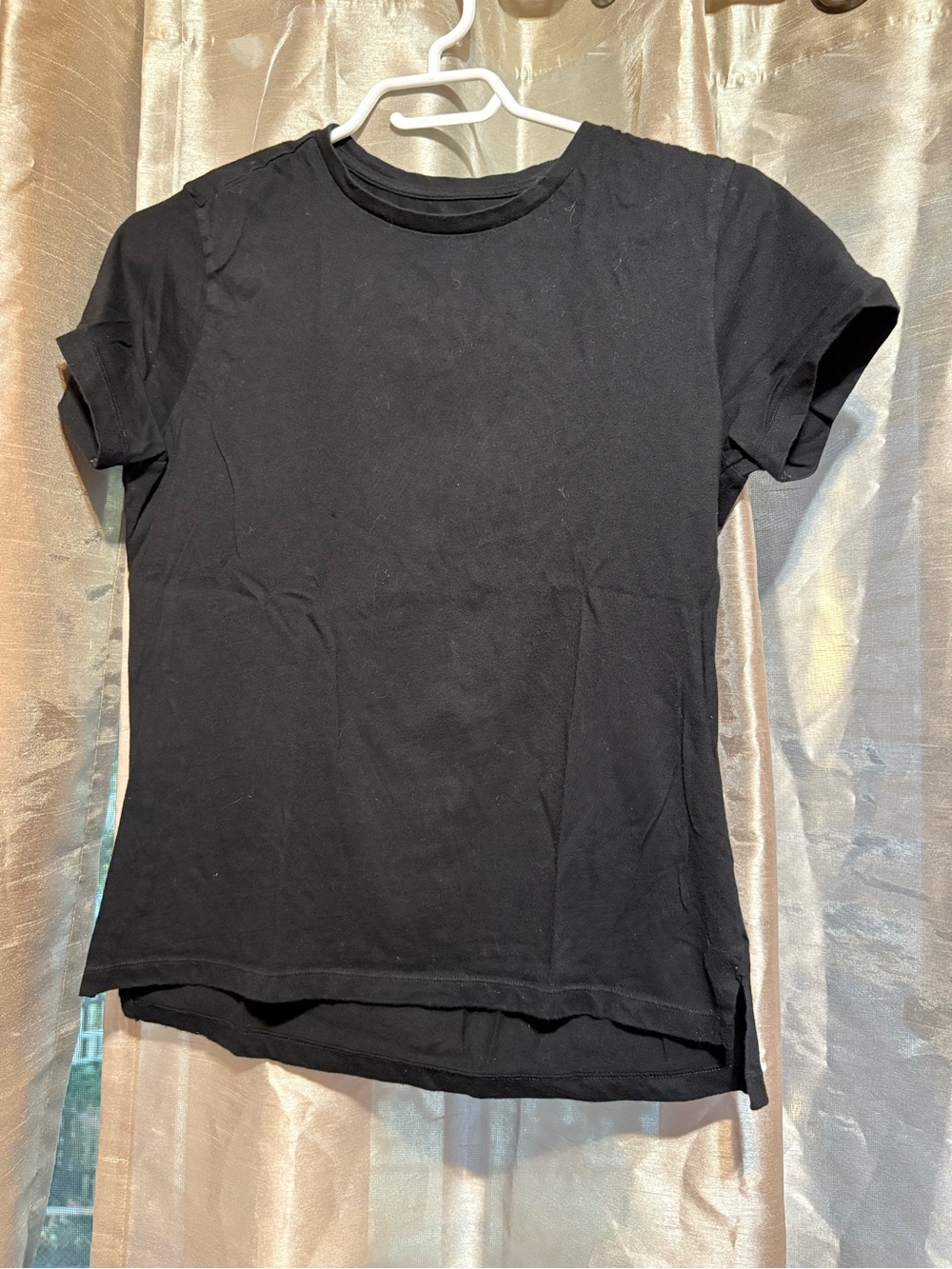 Classic Black Bench Crewneck Short Sleeve Women's Tee small